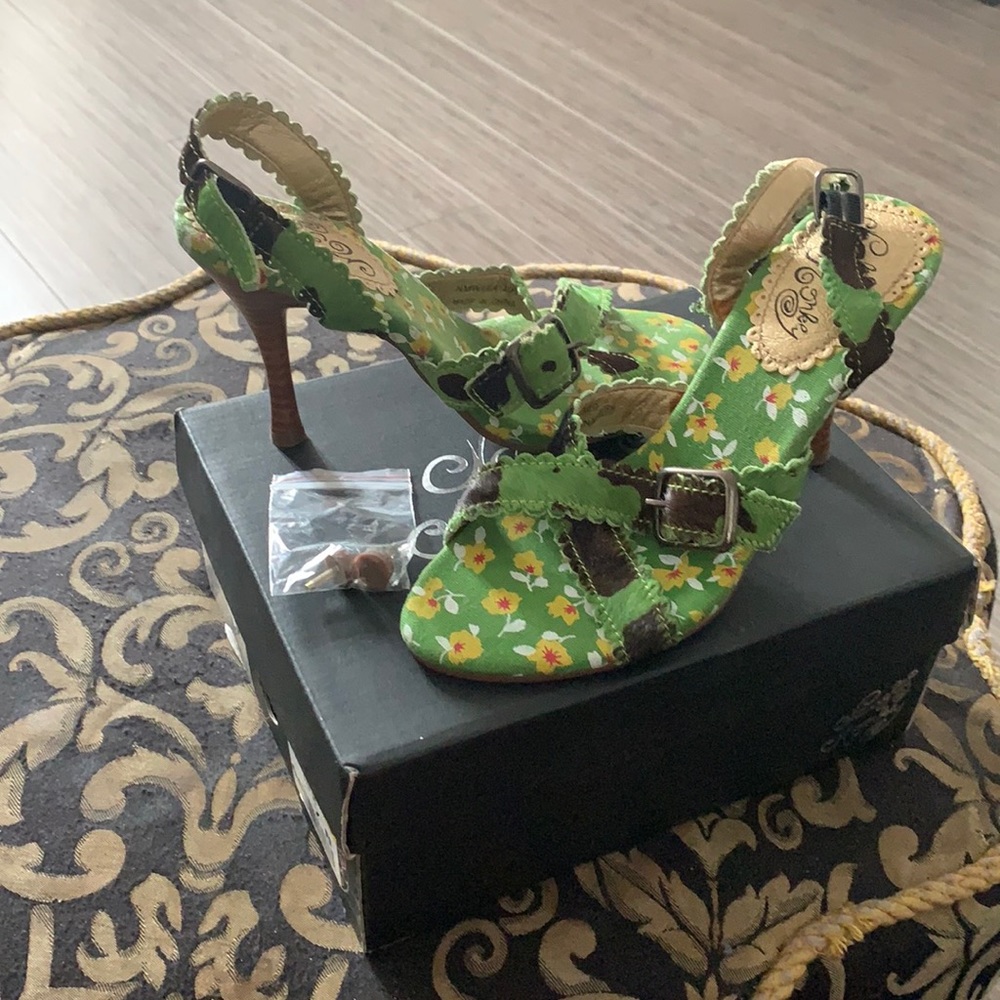 Sandals high heels